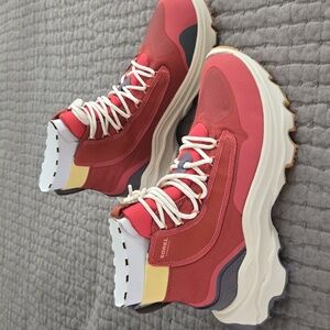 Sorel KINETIC Breakthru Venture MID Warp Red and Yellow Chunky Sneakers